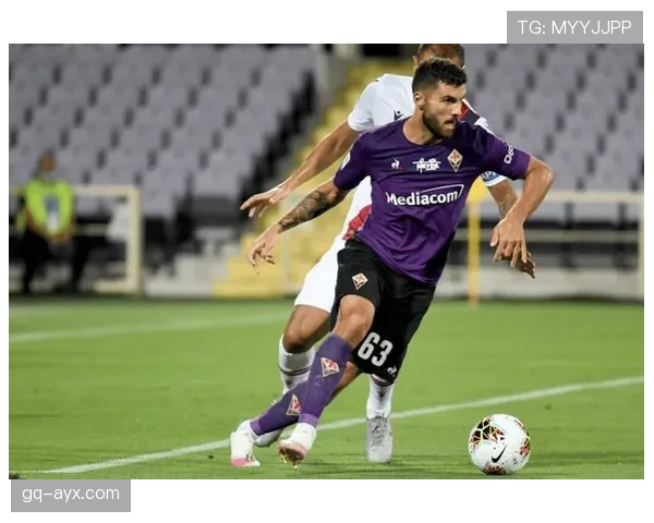 佛罗伦萨边路进攻火力全开，新赛季战术升级引瞩目