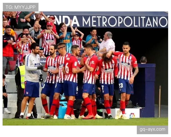 加拉塔萨雷新赛季稳步提升,战术体系与阵容深度成关键支柱 加拉塔萨雷新赛季稳步提升,战术体系与阵容深度成关键支柱